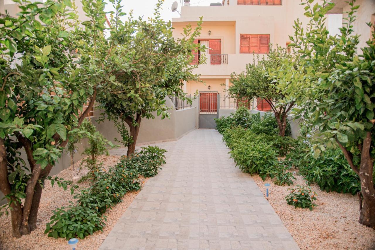 Athina Secret Apartments Adults Only 이라클리온 외부 사진